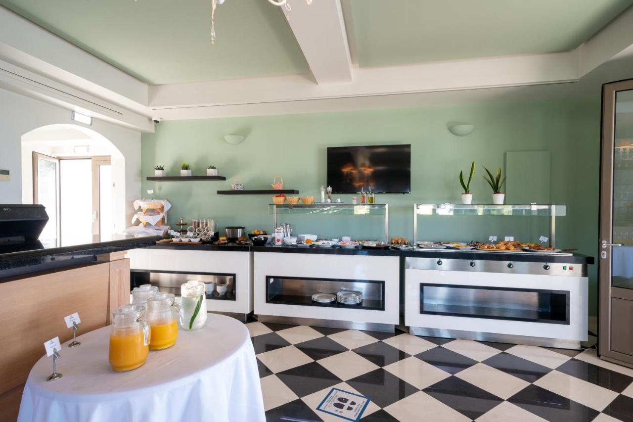 Costa Rossa Boutique Hotel - Adults Only Lixouri Extérieur photo